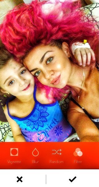 Συγκλονίζει η 5χρονη που ζει με την καρδιά έξω από το σώμα της [εικόνες] | iefimerida.gr 2