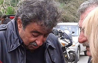 Η κραυγή απόγνωσης της μάνας του Βαγγέλη Γιακουμάκη πάνω από το φέρετρο -«Παιδί μου» | iefimerida.gr 8