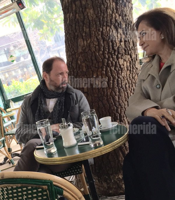 Αποκλειστικό: Μπακογιάννη και Ψυχάρης πίνουν καφέ στο Da Capo και κάνουν πλάκα για τους πράκτορες Βαρουφάκη [διάλογος & εικόνες] | iefimerida.gr 0