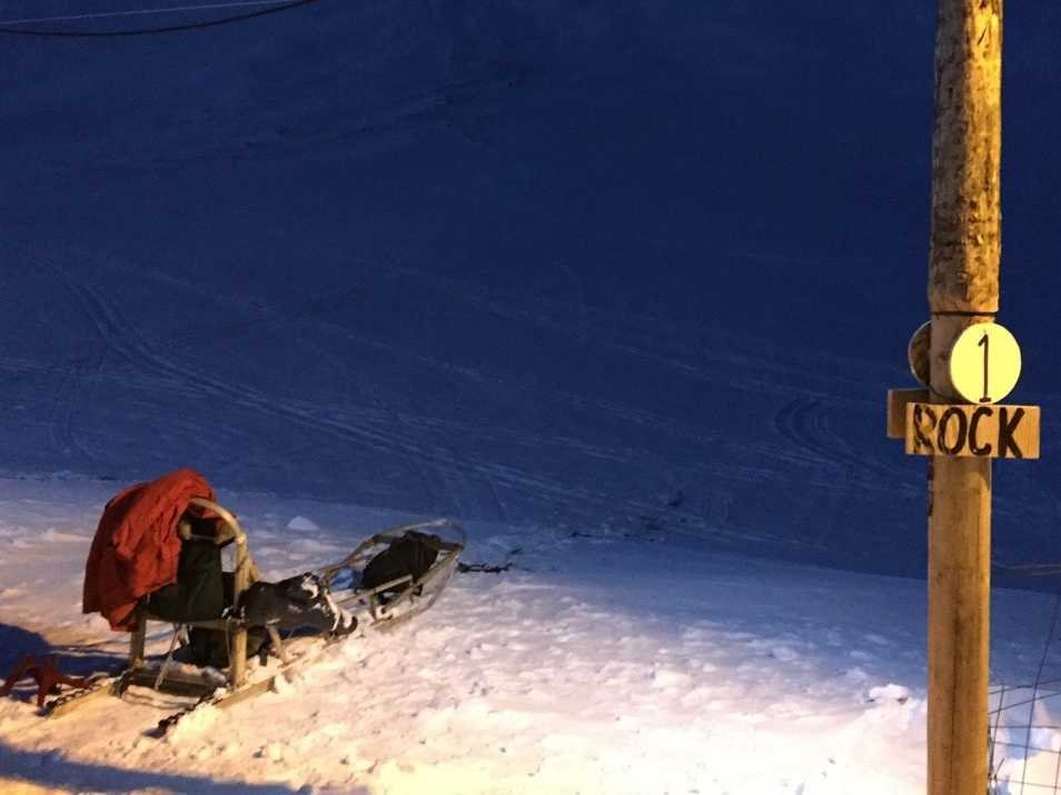 Ζώντας 24 ώρες στο σκοτάδι: Ταξίδι στο βορειότερο κατοικημένο σημείο του κόσμου [εικόνες] | iefimerida.gr 9