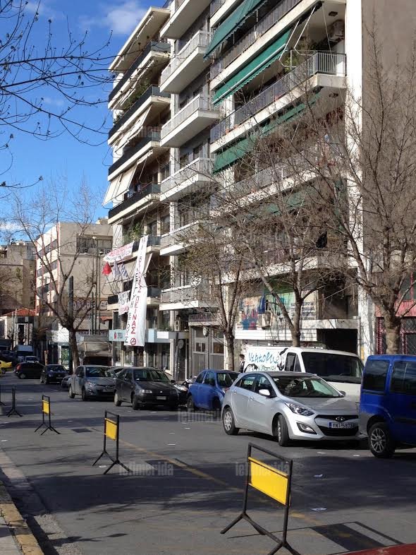 Αναρχικοί κατέλαβαν τα γραφεία του ΣΥΡΙΖΑ στην Κουμουνδούρου [εικόνες] | iefimerida.gr 3