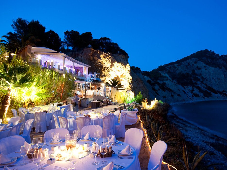 Αγαλματένια κορμιά, κοκτέιλ και χορός μέχρι τελικής πτώσης -Στις 10 καλύτερες πλαζ για beach party παγκοσμίως και μια ελληνική [εικόνες] | iefimerida.gr 3