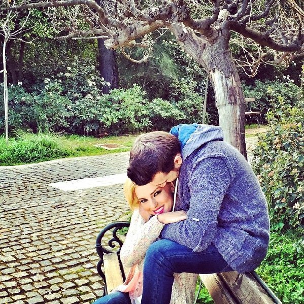 Ο Πετρέλης στο κρεβάτι με την Τζούλια Νόβα [εικόνες] | iefimerida.gr 0