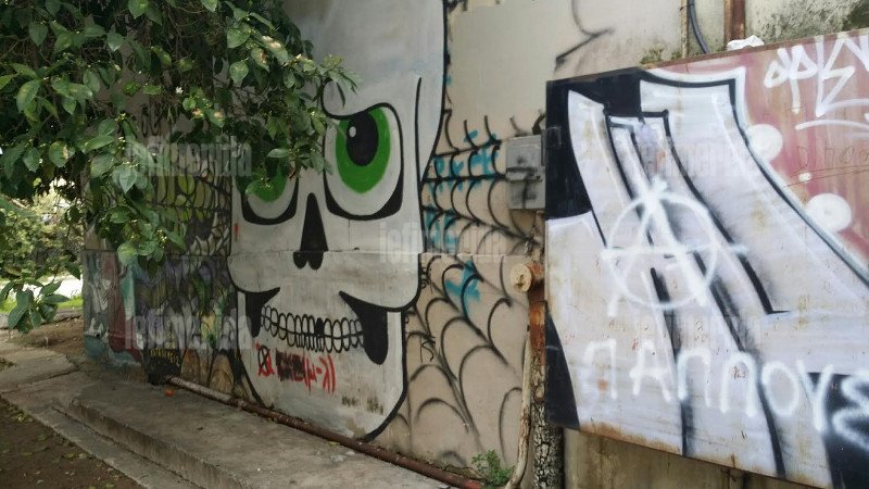 Σοκ: Δεν είναι μόνο το μαύρο γκράφιτι στη Στουρνάρη -Το Πολυτεχνείο είναι καλυμμένο με... ζωγραφιές σπιθαμή προς σπιθαμή [εικόνες] | iefimerida.gr 15