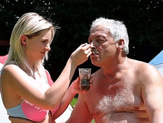 10 γυναίκες που παντρεύτηκαν πολύ πλούσιους άντρες [εικόνες] | iefimerida.gr 5