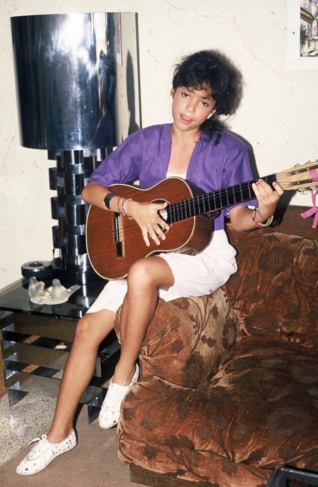 H Σακίρα μελαχρινή [εικόνες]  | iefimerida.gr 4