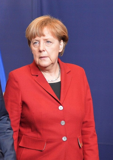 Το backstage της χθεσινής Συνόδου Κορυφής: Η πρωθυπουργός που φόρεσε τα ίδια ρούχα με τη Μέρκελ και το βλέμμα-καρφί στον Τσίπρα [εικόνες] | iefimerida.gr 3