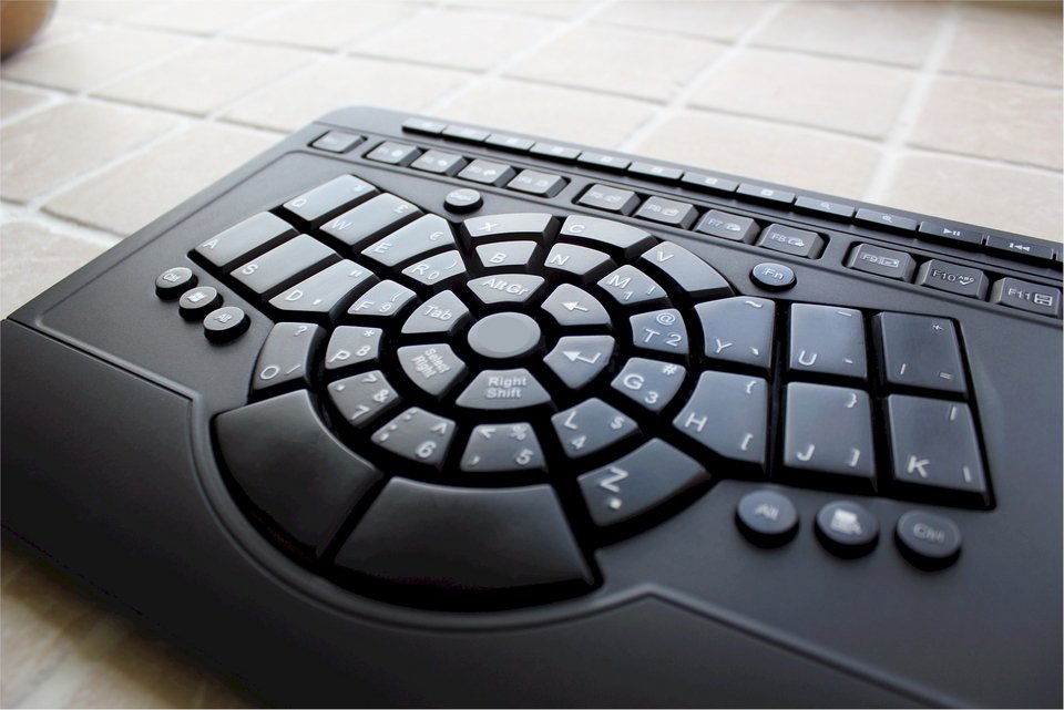 Τέλος το κλασικό πληκτρολόγιο Qwerty - Η νέα διάταξη γραμμάτων που υπόσχεται ταχύτητα [εικόνες] | iefimerida.gr 3