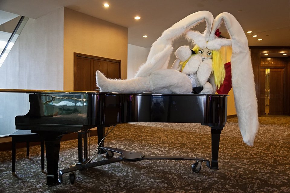 Τα πιο τρελά συνέδρια -Εκεί όπου μαζεύονται γοργόνες, πόνι, ταριχευτές και Αγιοι Βασίληδες [εικόνες] | iefimerida.gr 11