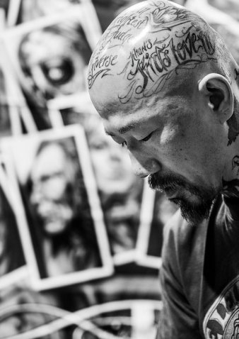 Νέα τάση στο τατουάζ -Γράμματα παντού [εικόνες] | iefimerida.gr 4