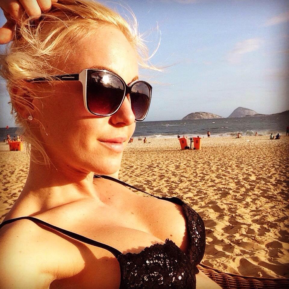 Η εγγονή της Spentzos Films συνεχίζει την παράδοση της οικογένειας [εικόνες] | iefimerida.gr 2