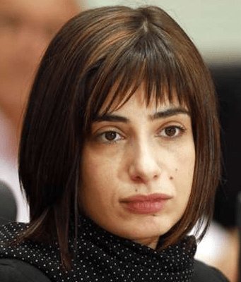 Νέα, όμορφη και γαλλομαθής: Η νέα εκπρόσωπος Τύπου του ΣΥΡΙΖΑ είναι η 30άρα Ράνια Σβίγκου [εικόνες] | iefimerida.gr 0