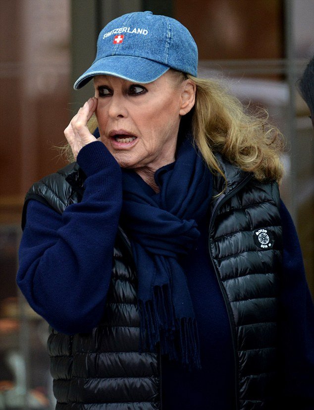 Ετσι είναι σήμερα η Ούρσουλα Αντρες -Κάποτε, το απόλυτο κορίτσι του Τζέιμς Μποντ [εικόνες] | iefimerida.gr 3