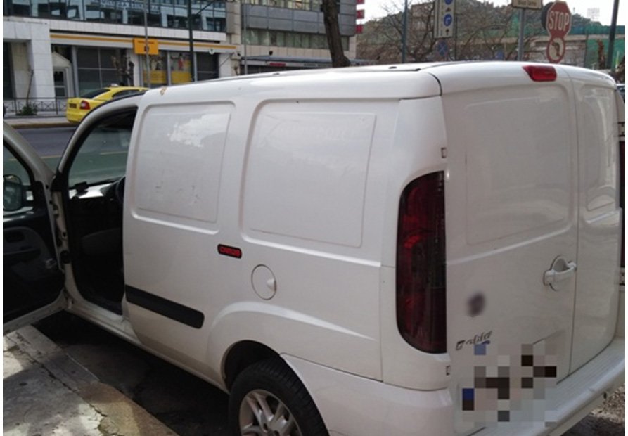 Ανατριχιαστικές αποκαλύψεις για τον 40χρονο παιδεραστή: Το βαν-γκαρσονιέρα με sex toys και ουσίες που «πότιζε» τους ανήλικους [εικόνες] | iefimerida.gr 1