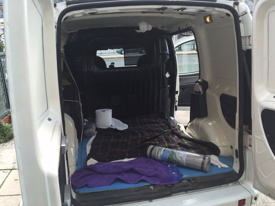 Ανατριχιαστικές αποκαλύψεις για τον 40χρονο παιδεραστή: Το βαν-γκαρσονιέρα με sex toys και ουσίες που «πότιζε» τους ανήλικους [εικόνες] | iefimerida.gr 2