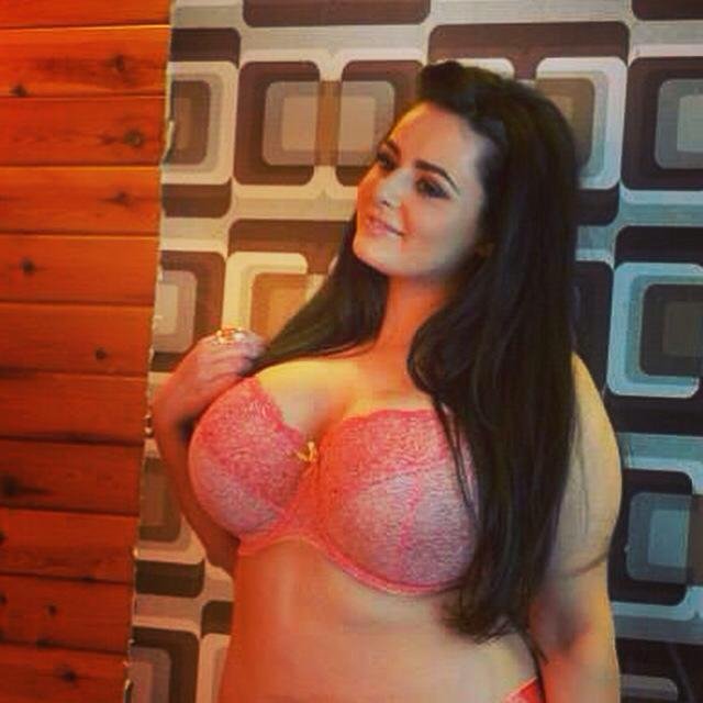 Εκρηκτική αστυνομικός αναδεικνύεται το ομορφότερο plus size μοντέλο [εικόνες] | iefimerida.gr 10