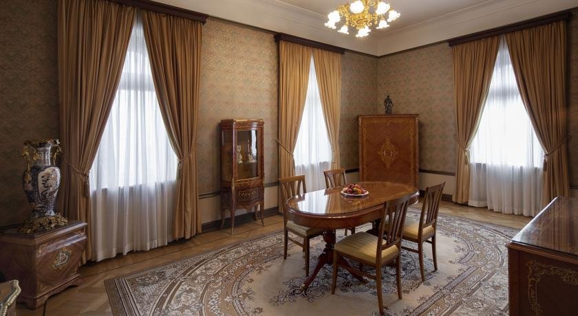 Το ιστορικό Μετροπόλ: Αυτό είναι το αρ νουβό ξενοδοχείο που μένει ο Τσίπρας στη Μόσχα [εικόνες] | iefimerida.gr 3