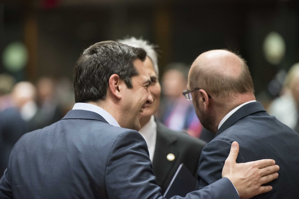 Χαλαρός και ευδιάθετος ο Τσίπρας – Τα χάδια του Γιούνκερ, τα χαμόγελα με τους άλλους ηγέτες [εικόνες] | iefimerida.gr 5