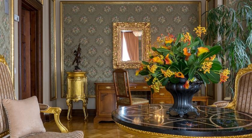 Το ιστορικό Μετροπόλ: Αυτό είναι το αρ νουβό ξενοδοχείο που μένει ο Τσίπρας στη Μόσχα [εικόνες] | iefimerida.gr 1