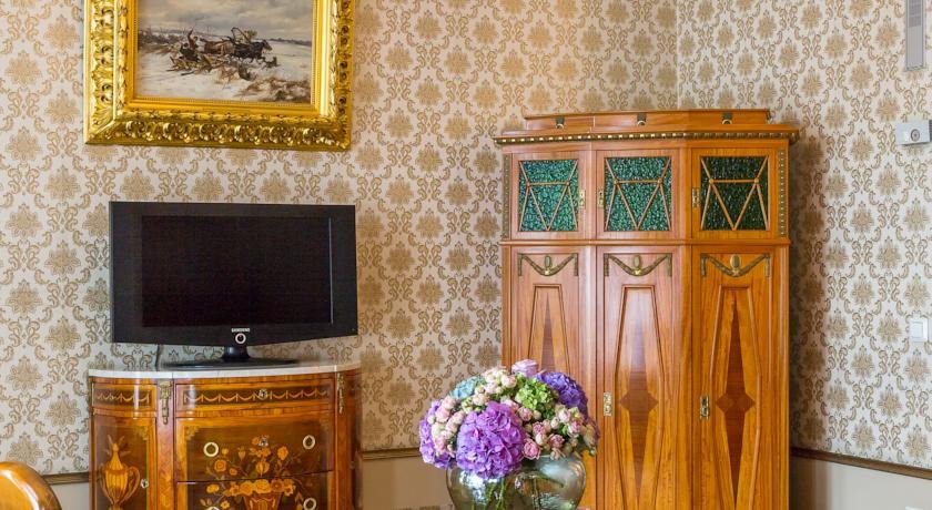 Το ιστορικό Μετροπόλ: Αυτό είναι το αρ νουβό ξενοδοχείο που μένει ο Τσίπρας στη Μόσχα [εικόνες] | iefimerida.gr 2