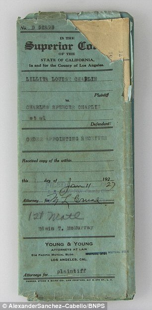 Η άγνωστη ζωή του Τσάρλι Τσάπλιν με την ανήλικη γυναίκα του [εικόνες] | iefimerida.gr 8