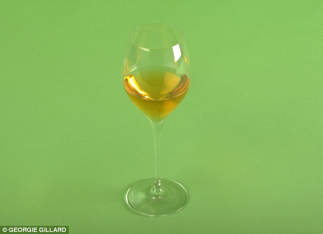 Πώς μοιάζουν 100 θερμίδες - Μιάμιση φέτα μπέικον ή ένα μπολ με φράουλες [εικόνες] | iefimerida.gr 14