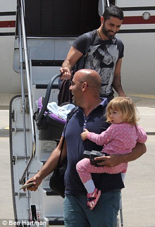 Δεκάδες γκέι Ισραηλινοί εγκαταλείπουν το Νεπάλ -Είχαν πάει εκεί για να γίνουν γονείς [εικόνες & βίντεο] | iefimerida.gr 5