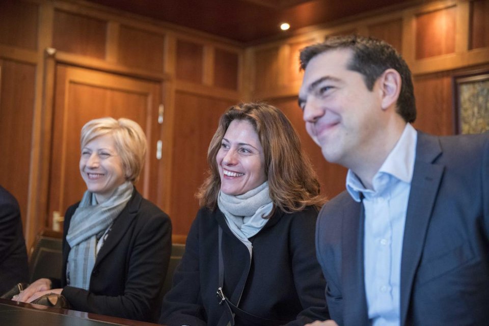 Η Περιστέρα κλέβει την παράσταση - Κομψή και με... αέρα στη Μόσχα με τον Τσίπρα [εικόνες] | iefimerida.gr 7