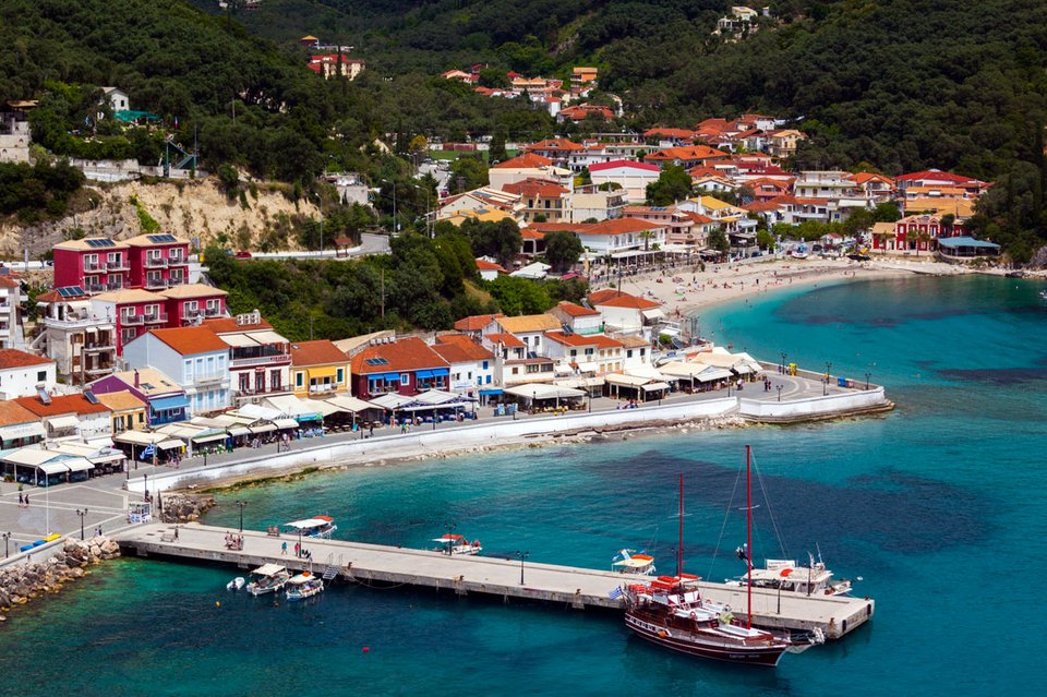 Οι Ισπανοί μας λένε ποια είναι τα 10 ομορφότερα μέρη στην Ελλάδα για να ζήσεις για πάντα [εικόνες] | iefimerida.gr 4