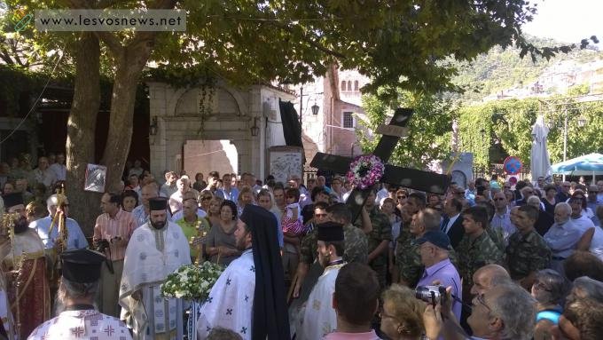 Εθιμα του Πάσχα στην Ελλάδα: Αρμονικό πάντρεμα κατάνυξης, προσευχής και πανάρχαιων τελετών [εικόνες & βίντεο] | iefimerida.gr 6