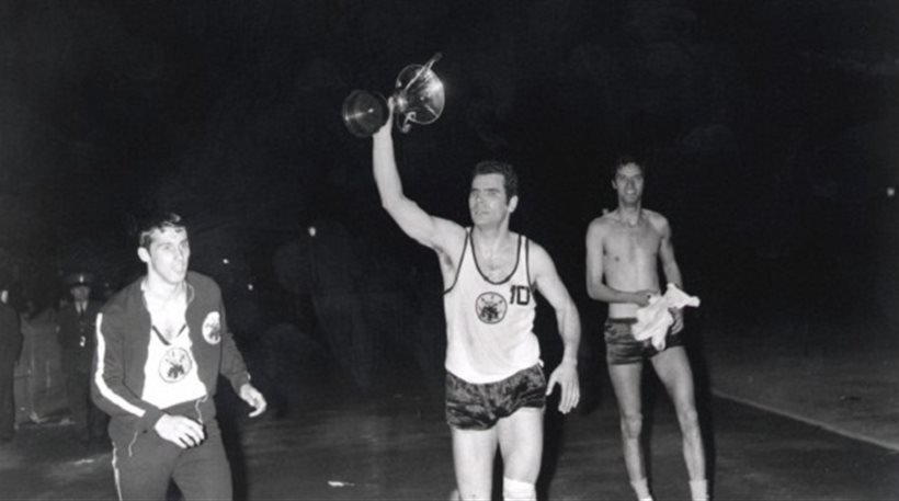 Η ΑΕΚ τιμά τον Γιώργο Αμερικάνο και αποσύρει το «10» στον ουρανό του ΟΑΚΑ [εικόνες & βίντεο] | iefimerida.gr 1