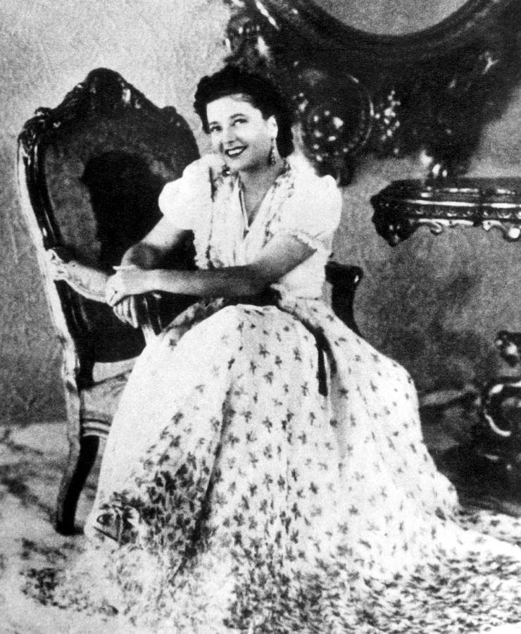 Οταν εκτέλεσαν και κρέμασαν ανάποδα τον Μουσολίνι και την Κλάρα [εικόνες] | iefimerida.gr 6