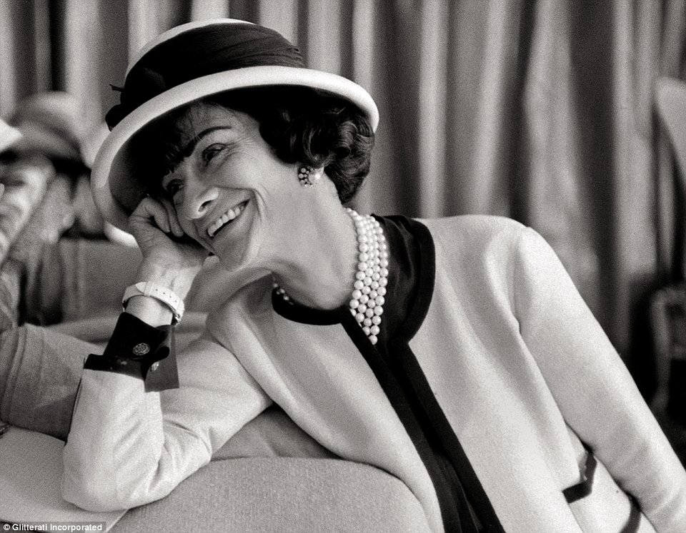 Μια μέρα με την Coco Chanel -Αδημοσίευτες φωτογραφίες της μεγάλης ντίβας της μόδας [εικόνες] | iefimerida.gr 0