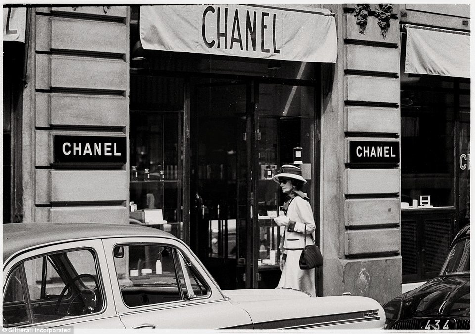 Μια μέρα με την Coco Chanel -Αδημοσίευτες φωτογραφίες της μεγάλης ντίβας της μόδας [εικόνες] | iefimerida.gr 3