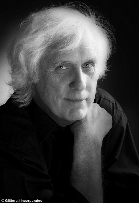 Μια μέρα με την Coco Chanel -Αδημοσίευτες φωτογραφίες της μεγάλης ντίβας της μόδας [εικόνες] | iefimerida.gr 5