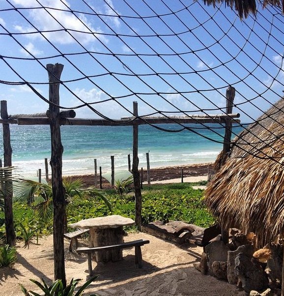 Δωροθέα Μερκούρη: Ηλιοθεραπεία με σέξι μαγιό κάτω από τον καυτό ήλιο στο Μεξικό [εικόνες]  | iefimerida.gr 2