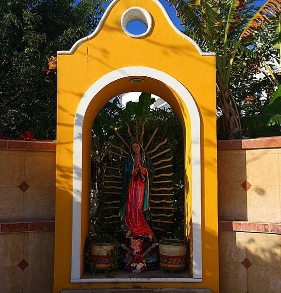 Δωροθέα Μερκούρη: Ηλιοθεραπεία με σέξι μαγιό κάτω από τον καυτό ήλιο στο Μεξικό [εικόνες]  | iefimerida.gr 3