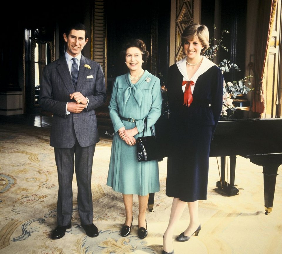 Ετσι μεγαλώνει μία βασίλισσα -Η Ελισάβετ, από τα πρώτα της βήματα μέχρι σήμερα [εικόνες] | iefimerida.gr 12