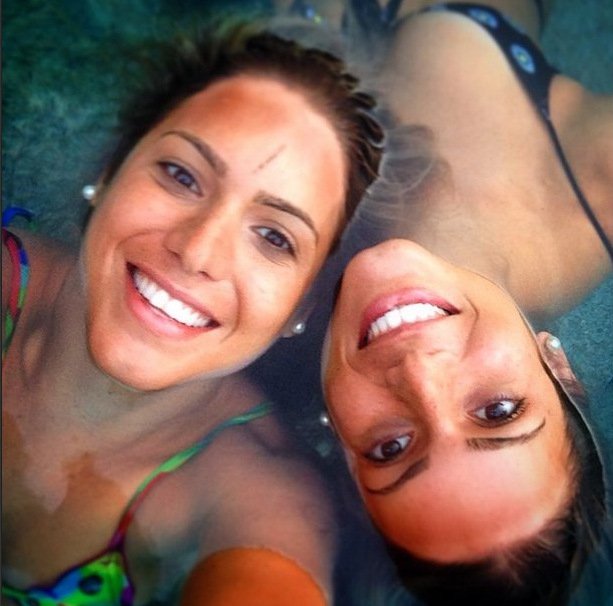 Καυτό βραζιλιάνικο δίδυμο: Ταράζουν τα νερά οι αδελφές Φέρες [εικόνες] | iefimerida.gr 5