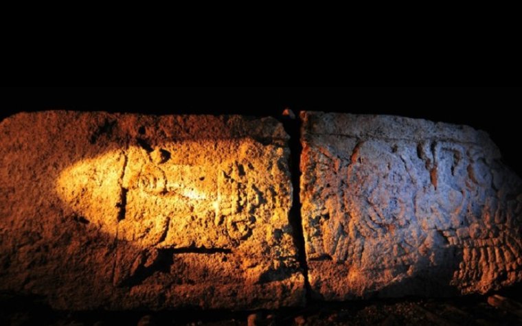 Ενας αληθινός Ιντιάνα Τζόουνς -Με όπλο ένα μαχαίρι, ανακαλύπτει στη ζούγκλα χαμένες αρχαίες πόλεις [εικόνες] | iefimerida.gr 4