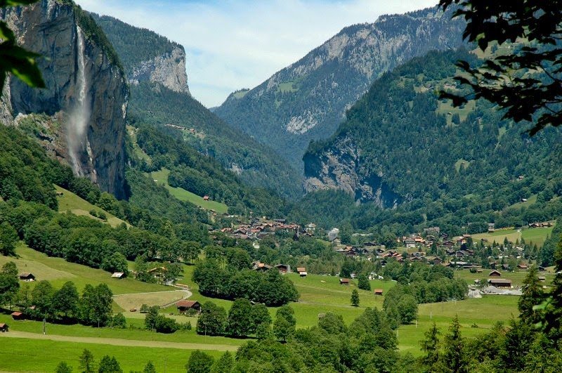 Lauterbrunnen: Μαγεία στην κοιλάδα με τους 72 καταρράκτες [εικόνες]  | iefimerida.gr 1