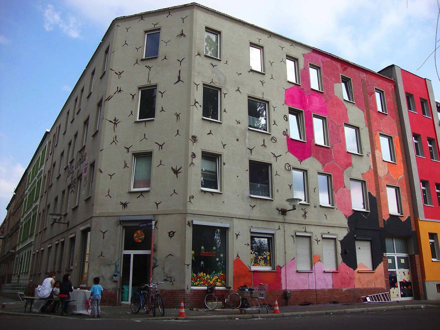 Η πολυκατοικία καμβάς - Η πολύχρωμη απάντηση σε μια γκρίζα πόλη [εικόνες]   | iefimerida.gr 2