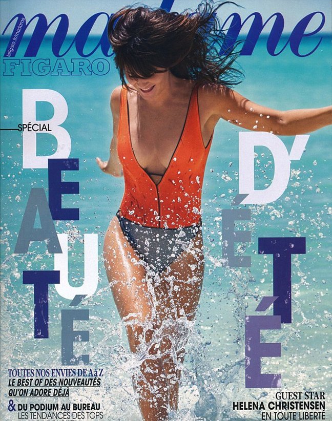 Ελενα Κρίστενσεν: Τόπλες στη άμμο στα 46 της [εικόνες]  | iefimerida.gr 5