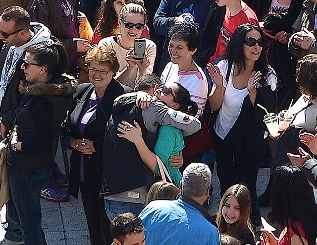 Η πρόταση γάμου που τα... έσπασε κυριολεκτικά: Στην πρώτη Ανάσταση, στην Κέρκυρα [εικόνες] | iefimerida.gr 2