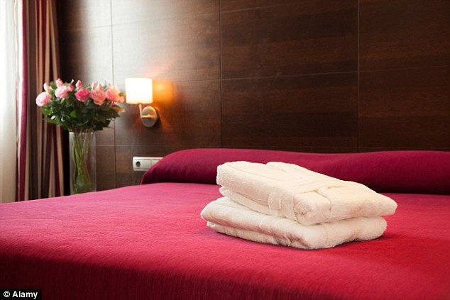 Απαντήσεις σε 9 «καυτά» ερωτήματα για τα ξενοδοχεία -Ποια αντικείμενα δεν καθαρίζονται ποτέ και τι συμβαίνει αν ένας πελάτης πεθάνει στο δωμάτιό του [εικόνες] | iefimerida.gr 0