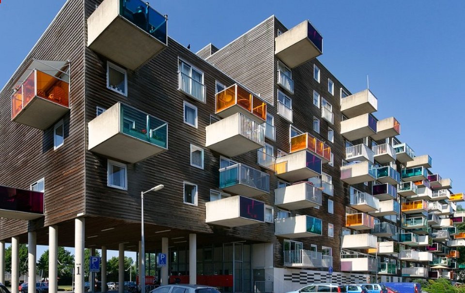 Τα κτίρια που αψηφούν τη βαρύτητα -Σαν να τα κρατά μία αόρατη δύναμη [εικόνες] | iefimerida.gr 5