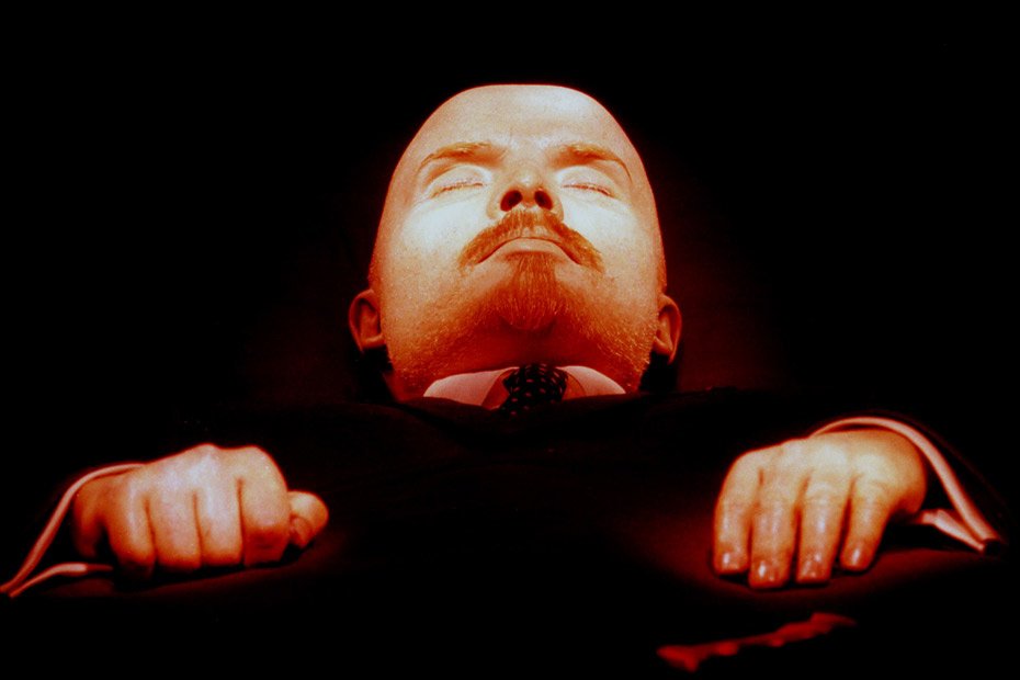 Το όμορφο πτώμα του Λένιν [εικόνες] | iefimerida.gr 1