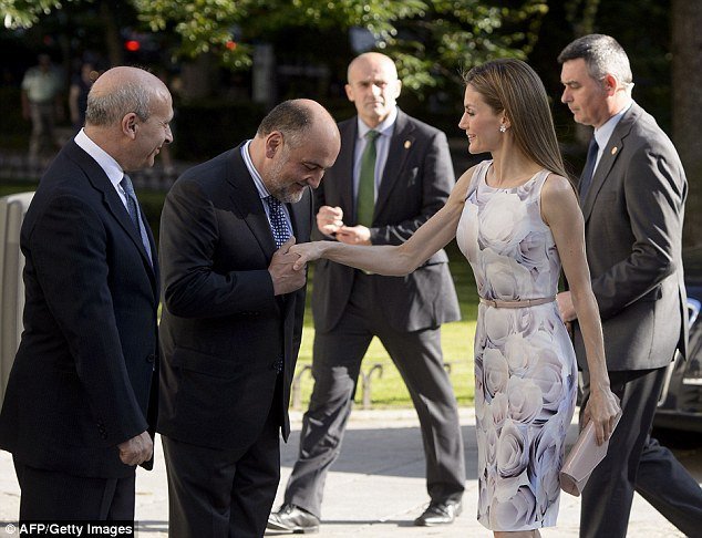 Bild: «Η κοκαλιάρα Λετίθια της Ισπανίας» -Τρελές φήμες για τη βασίλισσα [εικόνες] | iefimerida.gr 9