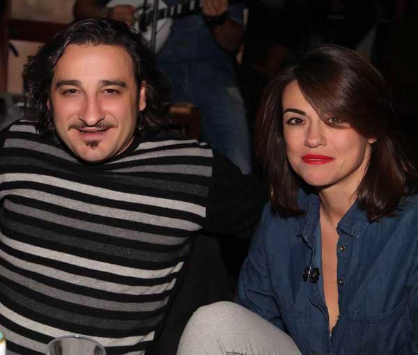 Η εντυπωσιακή σύζυγος του Βασίλη Χαραλαμπόπουλου [εικόνες] | iefimerida.gr 4