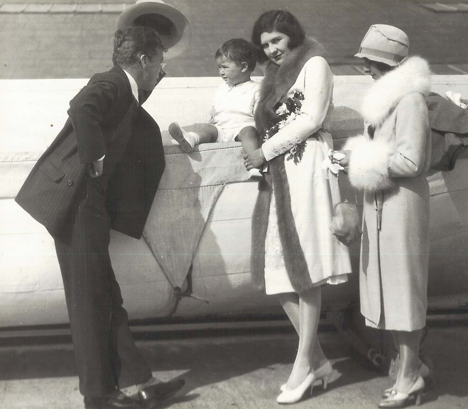 Η άγνωστη ζωή του Τσάρλι Τσάπλιν με την ανήλικη γυναίκα του [εικόνες] | iefimerida.gr 3